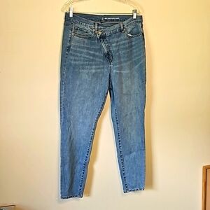 New York & Co High Waist Super Slim Fit Jeans Light Wash Distressed Size 16